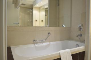 Kashmir Wellness & SPA Hotel Adults Only - 3