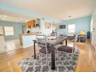 Housepitality - The Bliss Lodge - Large House - Columbus - 3