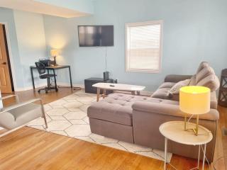 Housepitality - The Bliss Lodge - Large House - Columbus - 8