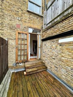 Lovely 1 Bed Apartment 2 min to Station - Londra - 1
