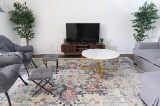 2BD/2BA Apartment in DT ALhambra - Alhambra - 2
