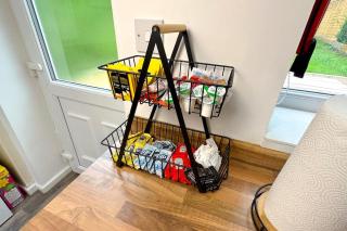 Huge House - Free Parking - Quiet Location - Liverpool - 3