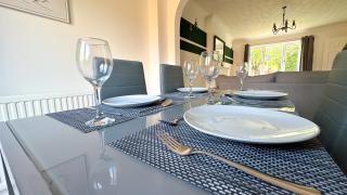 Huge House - Free Parking - Quiet Location - Liverpool - 2