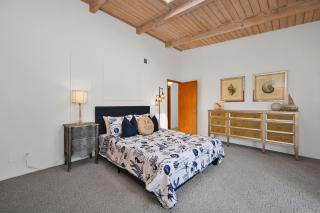 2 bedroom close to the beach on 65th St - 7