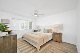 NEW - 3 Bedroom near the Balboa Pier and Fun Zone with AC - Newport Beach - 8