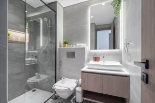 Brand New Listing & Studio City & Czechin - Dubái - 2
