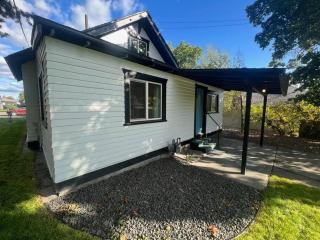 Renovated 3bd 1bth Home in North Spokane Near DT - Spokane - 2