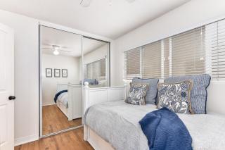 7 Bedroom Duplex Home with Rooftop & Peek-A-Boo Ocean View - 2