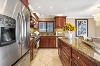 3 Bedroom Home in Balboa - Walk to Pier & Restaurants - Newport Beach - 3