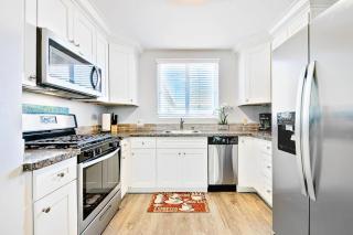 4 Bedroom Across from the Beach and Boardwalk - 6