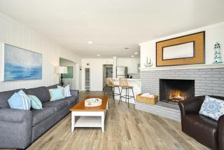 Multi Level Oceanfront Home With Oceanviews and Private Patio on the Boardwalk - 4