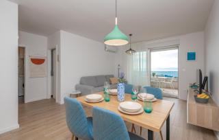 1 Bedroom Nice Apartment In Makarska - Makarska - 8
