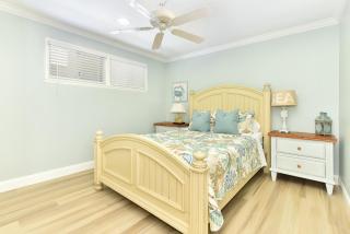 2 Bedroom BACK Apt at OCEANFRONT HOME on 15th St - Newport Beach - 9