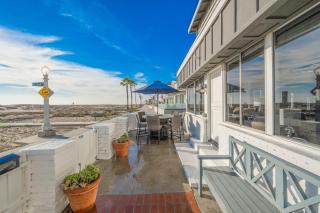 Charming 2 Story and 4 Bedroom Home on the Boardwalk - 3