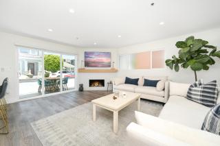 Perfect Renovated and Modern Duplex on Balboa Island - Newport Beach - 3