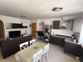 AR Home - Apartamento de 3 dormitorios con ascensor en Las Huesas, Telde - Telde - 8