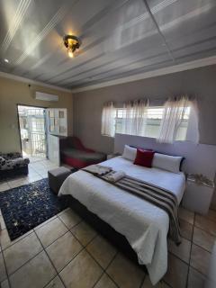 Tshedza Guest House - 5