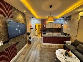 شقة وسيعة بمطبخ تحضيري ودخول ذاتي - Riad - 0