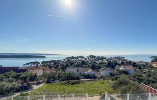 Lovely Apartment In Banjol With Wifi - 9