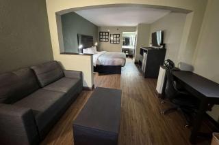 Quality Inn & Suites near Panama City Beach - 1