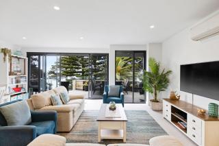 Beachfront on the Esplanade - Cowes - 2