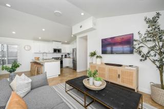 3 Bedroom with Park and Beach in your Backyard! - 4