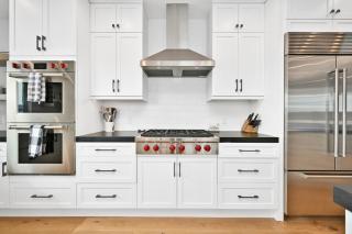 4 Bedrooms in BRAND NEW Luxury built Home walk to the beach - 3