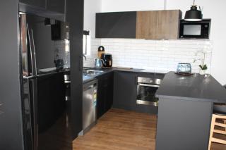 CBD Elizabeth St Modern Townhouse - Secure Parking - Launceston - 6