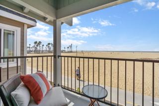 2 Homes Rented Together on the Oceanfront - 9