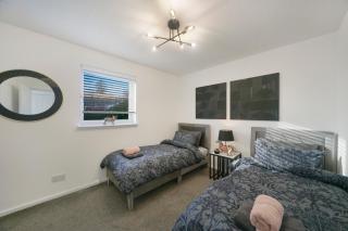 Bohemian Raphsody Apartment ✪ Grampian Lettings Ltd - 5
