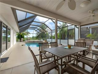 Stunning 5 BR Pool Home Hot Tub 10 Mins to Disney - Orlando - 8
