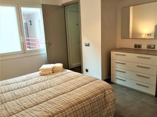 Apartamento céntrico a 50m de la playa, puerto y paseo marítimo en Roses, ¡totalmente reformado! - ES-258-88 - Roses - 3