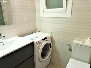 Apartamento céntrico a 50m de la playa, puerto y paseo marítimo en Roses, ¡totalmente reformado! - ES-258-88 - Roses - 2