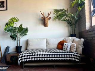 420 Friendly BOHO Loft Downtown KING suite FREE parking - Detroit - 4