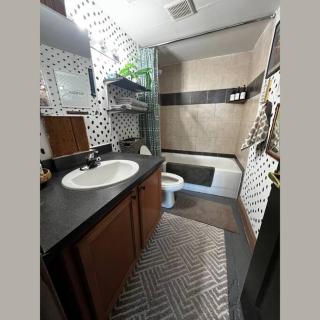 420 Friendly BOHO Loft Downtown KING suite FREE parking - Detroit - 7