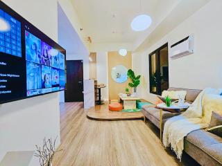 Cebu City SPACIOUS 1BR Condo HighView IT Park with POOL and NETFLIX - Città di Cebu - 0