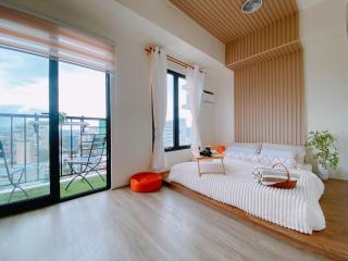 Cebu City SPACIOUS 1BR Condo HighView IT Park with POOL and NETFLIX - 5