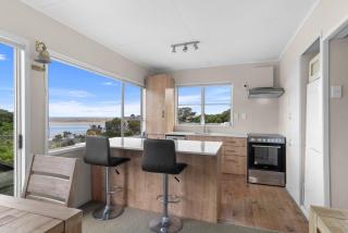Sun and Coast - Mangawhai Heads Holiday Home - Mangawhai - 2