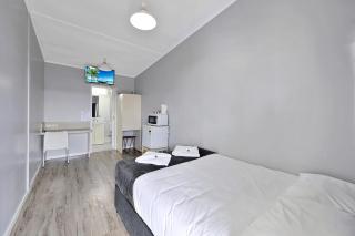 Ned Kelly's Motel - Maryborough - 5