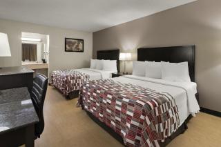 Red Roof Inn & Suites Cave City - Cave City - 6