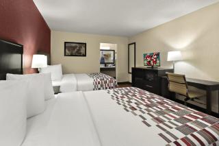 Red Roof Inn & Suites Cave City - Cave City - 1