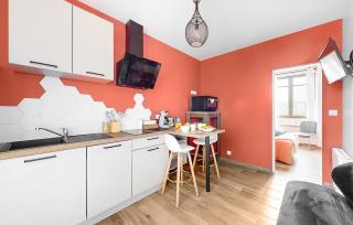1 Bedroom Cozy Apartment In Melrand - Melrand - 9