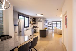 Poleg Serenity Villa with Shelter by Sea N' Rent - Netanya - 2