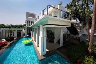 Premium Pool Villa Pattaya - 1