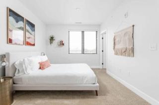 CozySuites Spacious 2BR at Meridian Kessler - Indianápolis - 2