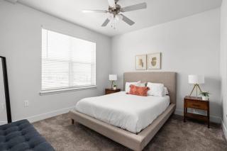 Cozysuites Upscale 2BR near Fashion Mall - Indianápolis - 0