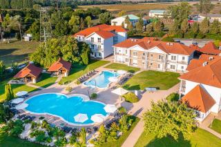 Aranyszarvas Panzió****, Étterem és Grillterasz - 2