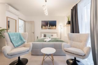 Heroes Square Apartment - Budapest - 8