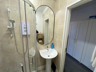 Kingfisher En-suite Room - Plymouth - 4