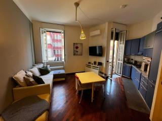 Guzzo B - Elegant Flat with Balcony at Bolivar M4 Metro - Milan - 7